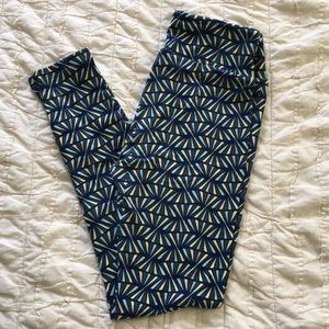 LuLaRoe Printed OS Leggings